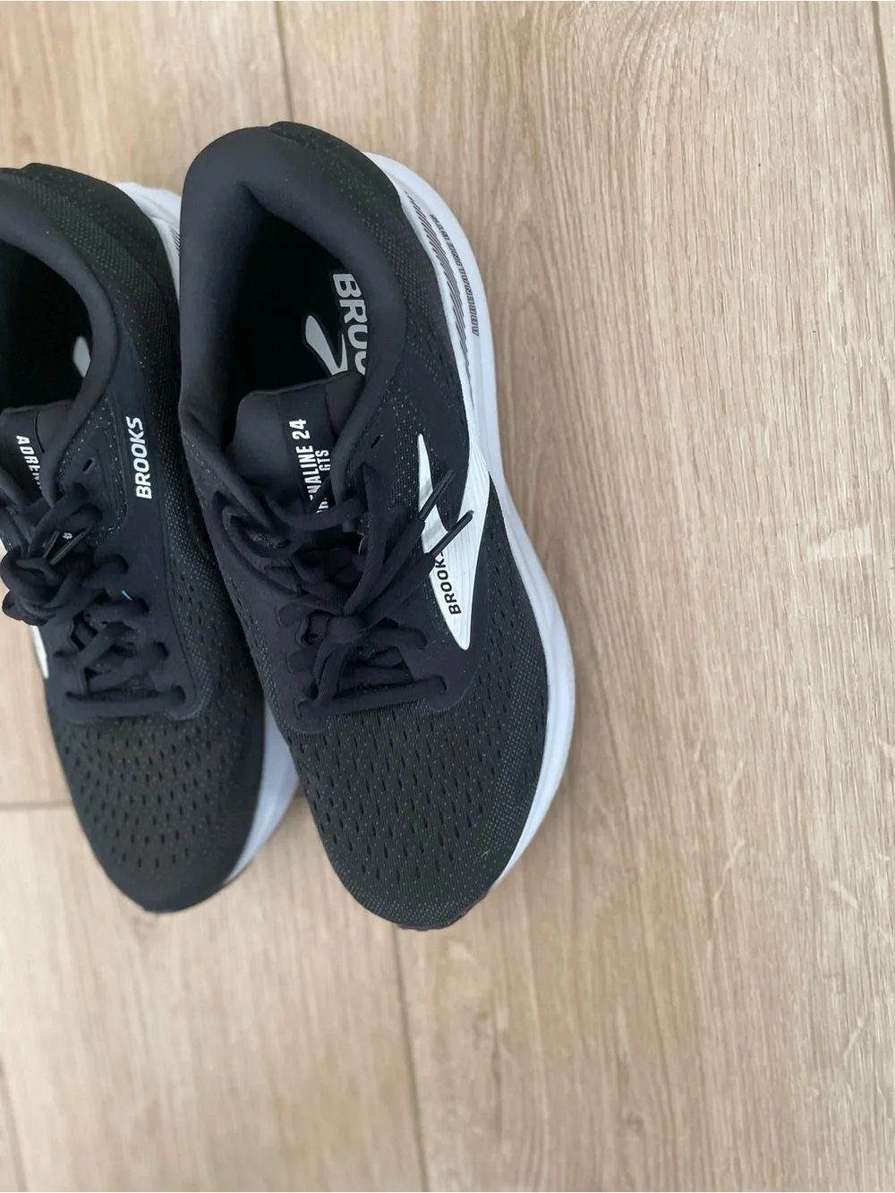 Brooks streamlined running